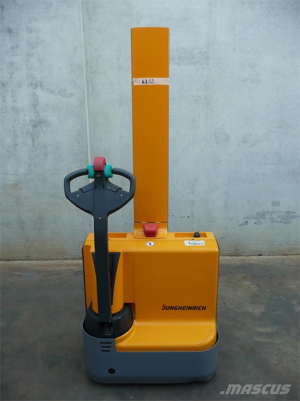 Jungheinrich EMC 110 154 E Stand-in stackers