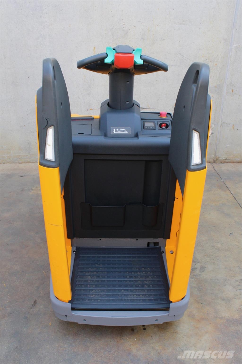 Jungheinrich ERE 225 FRUTERA Platform power pallet trucks