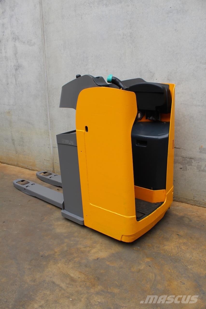Jungheinrich ESE 120 Low lifter with platform