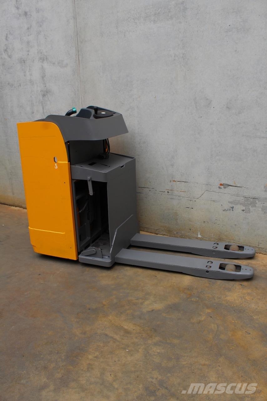 Jungheinrich ESE 120 Low lifter with platform