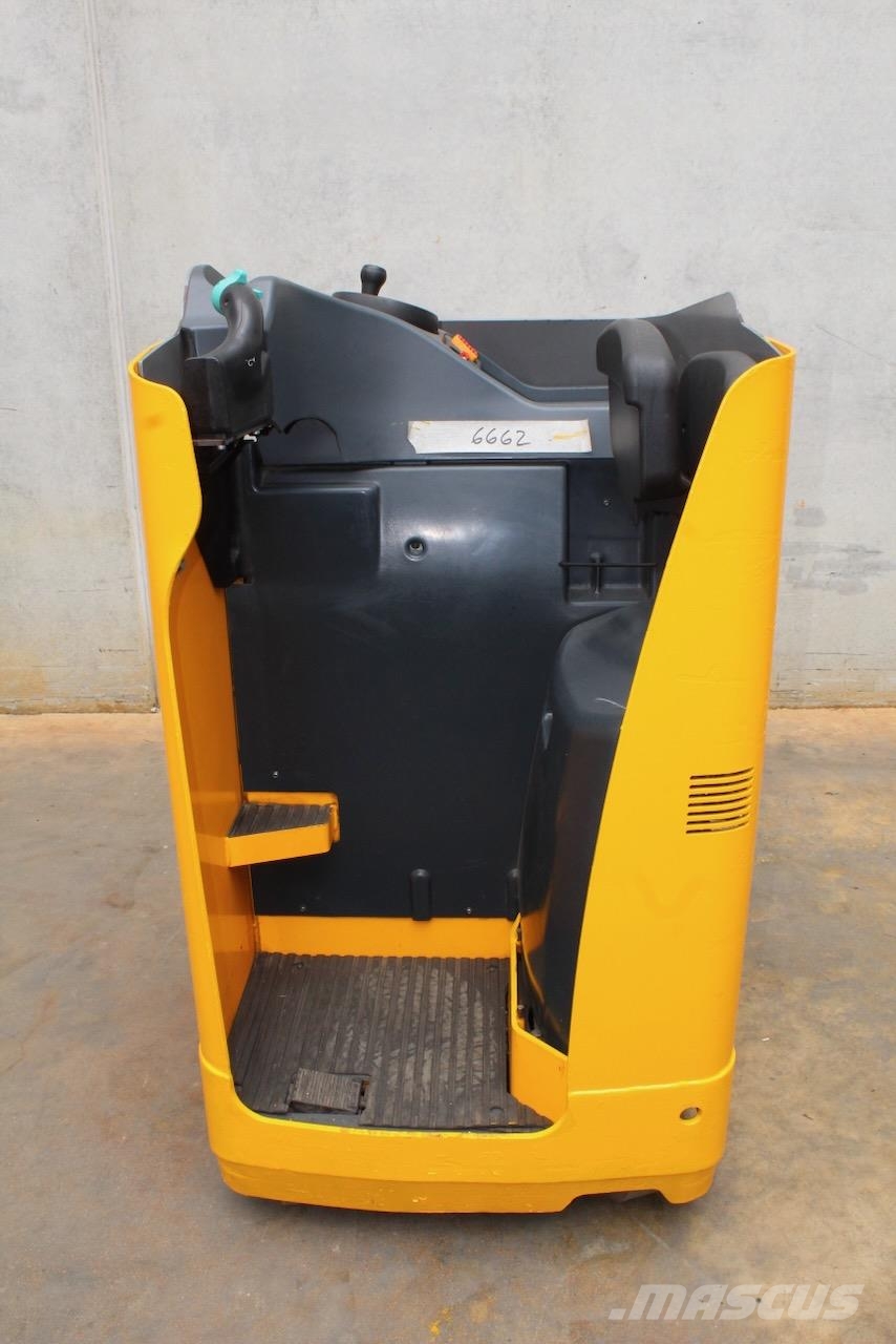Jungheinrich ESE 120 Low lifter with platform