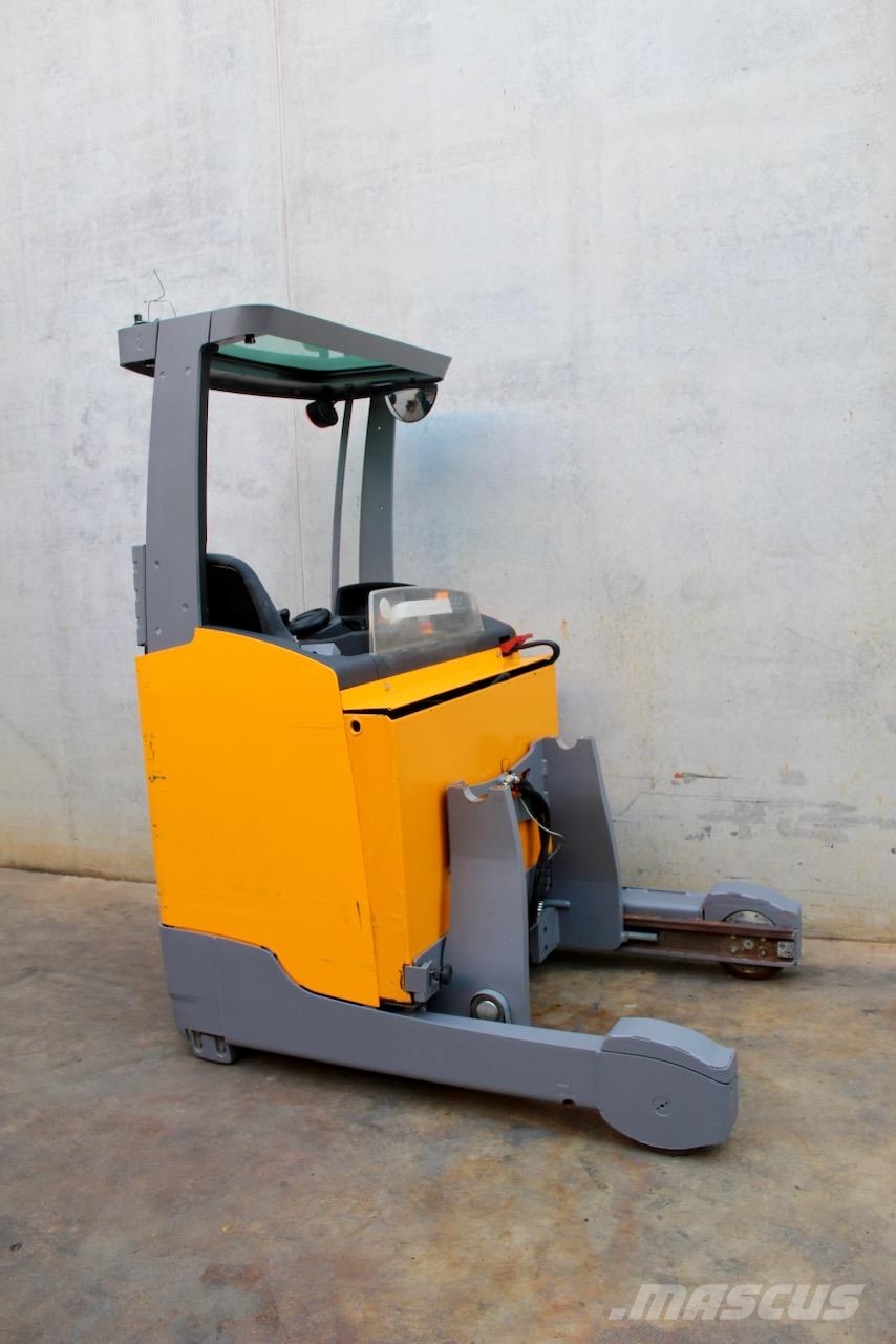 Jungheinrich ETV 216 941 DZ Reachtruck voor hoog niveau