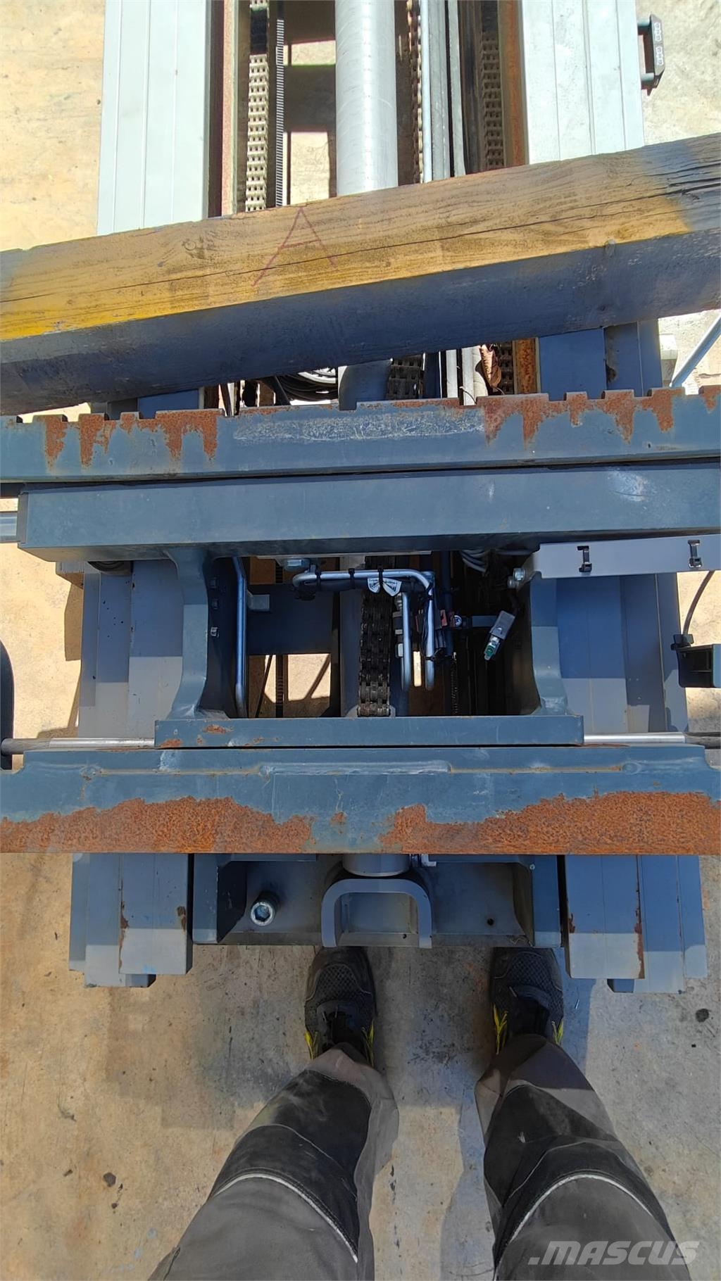 Jungheinrich ETV 216 941 DZ Reachtruck voor hoog niveau