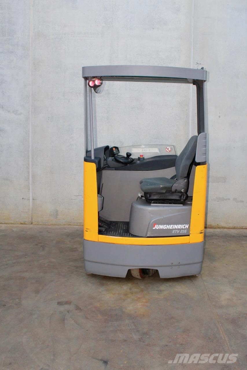 Jungheinrich ETV 216 941 DZ Reachtruck voor hoog niveau
