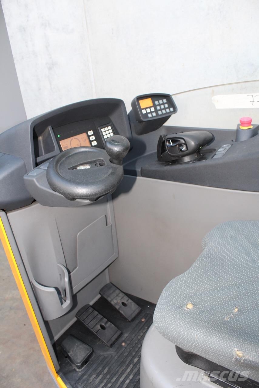 Jungheinrich ETV 216 941 DZ Reachtruck voor hoog niveau