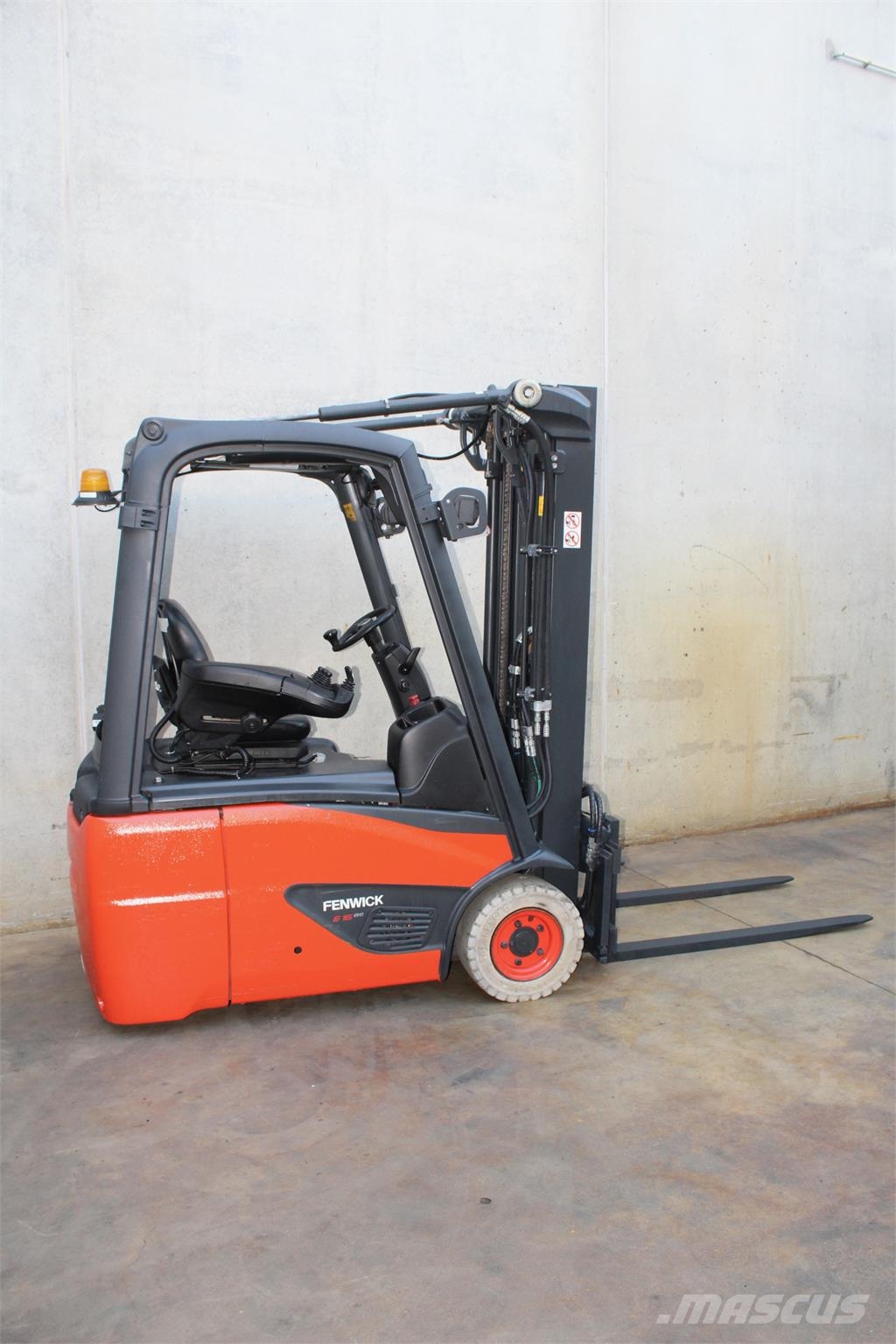 Linde E16C-02 전동 지게차