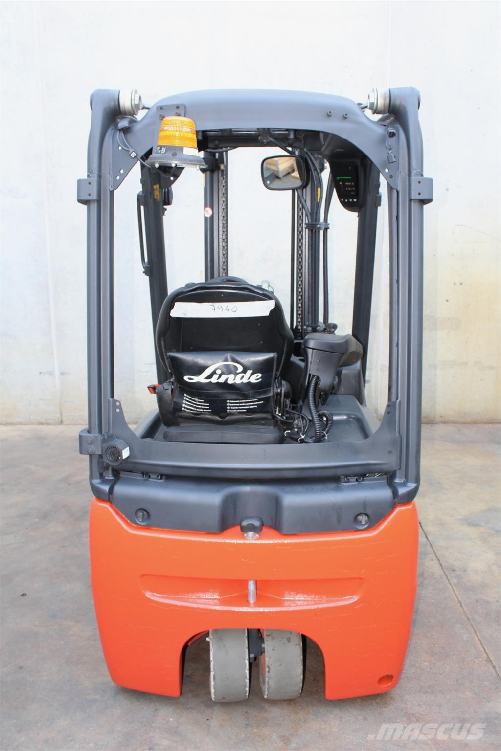 Linde E16C-02 전동 지게차