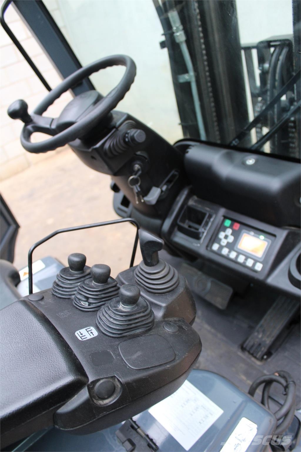 Toyota 8FBMK16T Electric forklifts