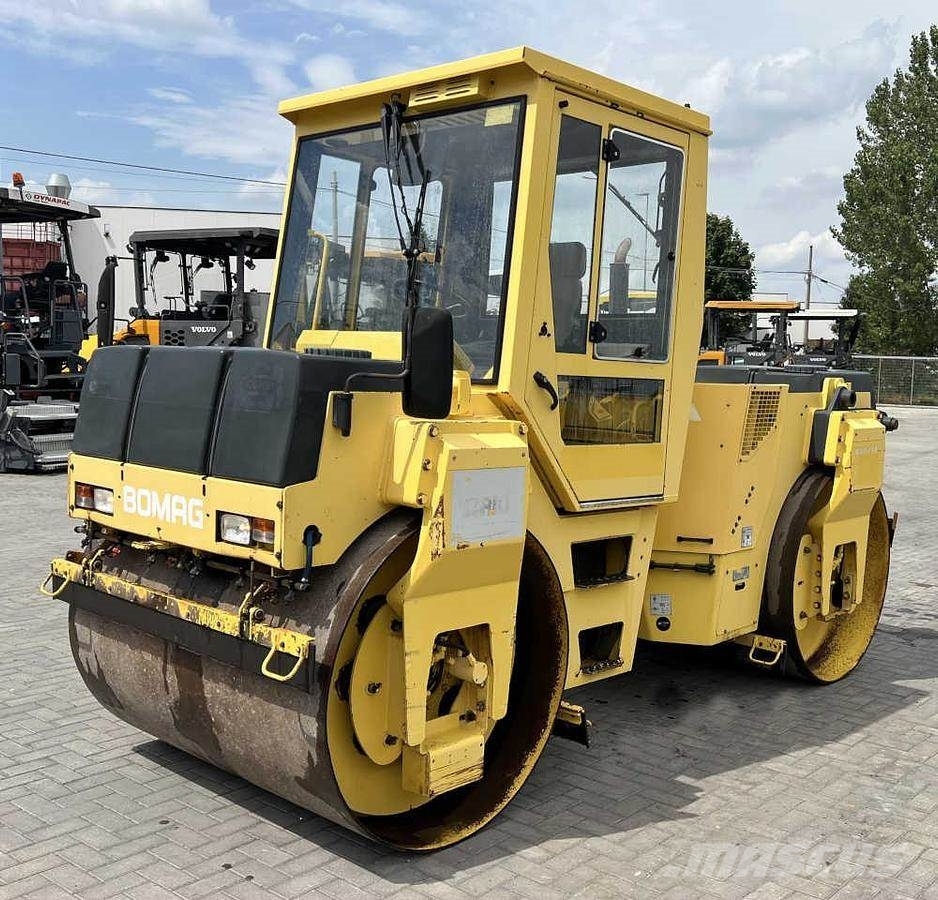 Bomag BW 151 AD-2 Двойни барабанни ролки