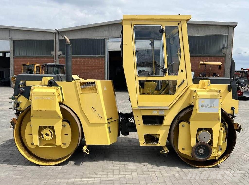 Bomag BW 151 AD-2 Двойни барабанни ролки