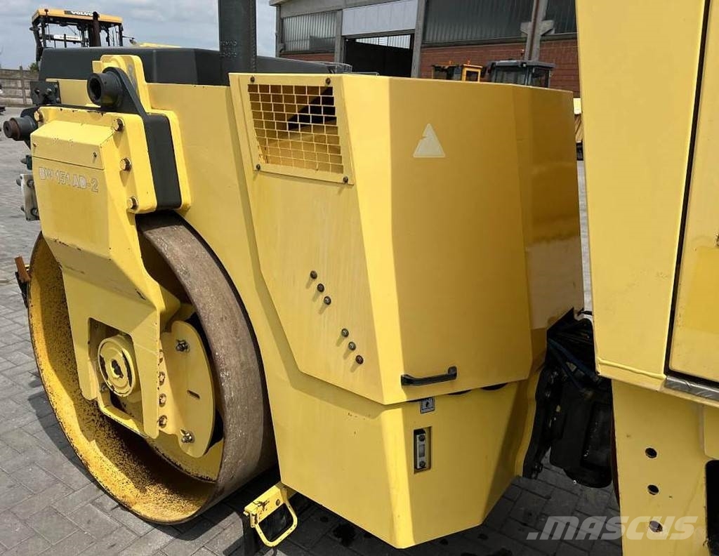 Bomag BW 151 AD-2 Двойни барабанни ролки