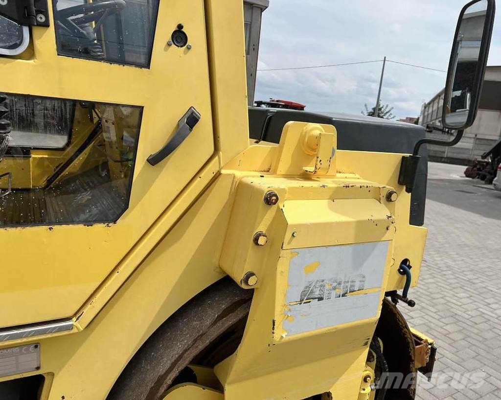 Bomag BW 151 AD-2 Двойни барабанни ролки