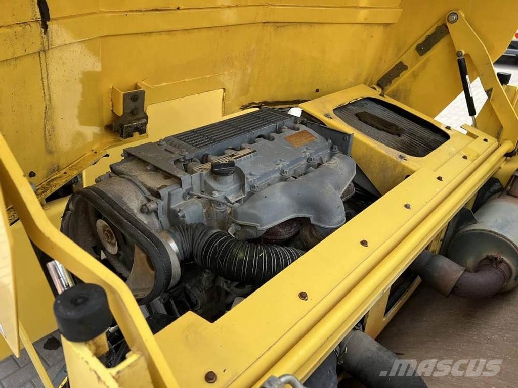 Bomag BW 151 AD-2 Двойни барабанни ролки