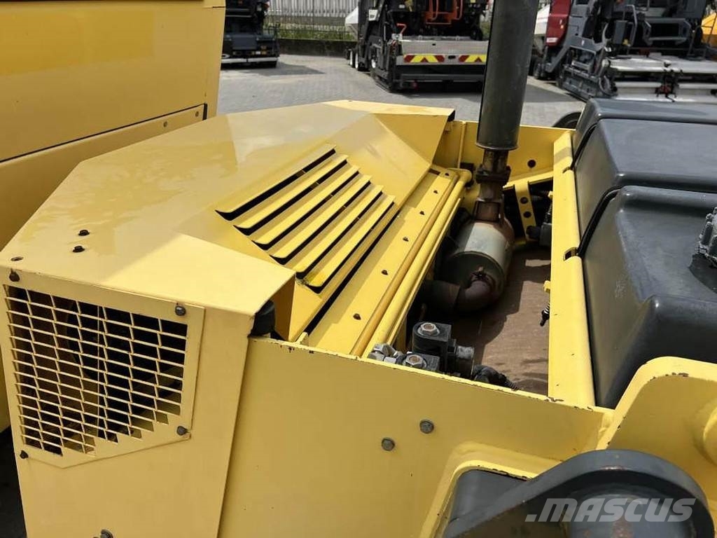 Bomag BW 151 AD-2 Двойни барабанни ролки