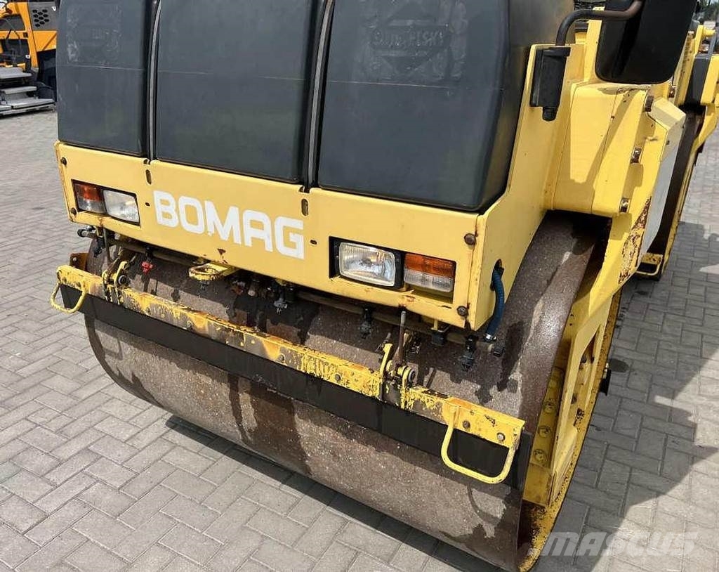 Bomag BW 151 AD-2 Двойни барабанни ролки