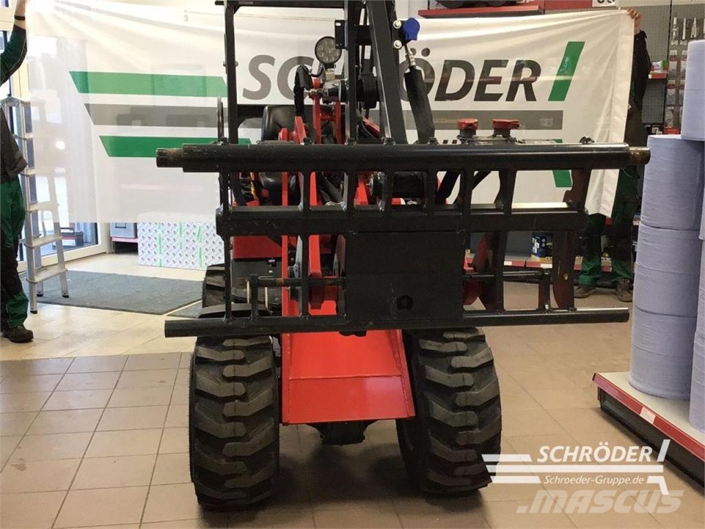 Schäffer 2028-2 Front loaders and diggers
