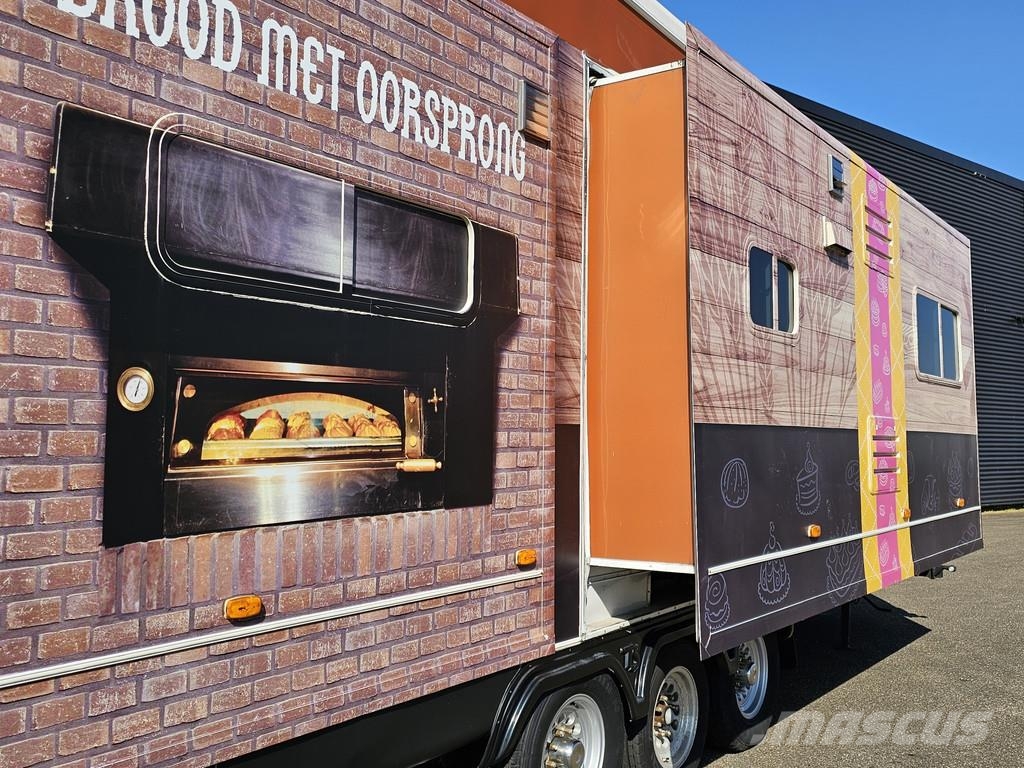 Scania 2 X SLIDE OUT / CAMPER / WOHNMOBIL Други полуремаркета