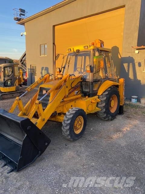 JCB 3 CX Backhoe loaders