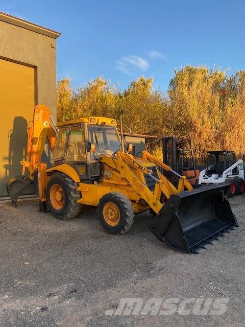 JCB 3 CX Backhoe loaders