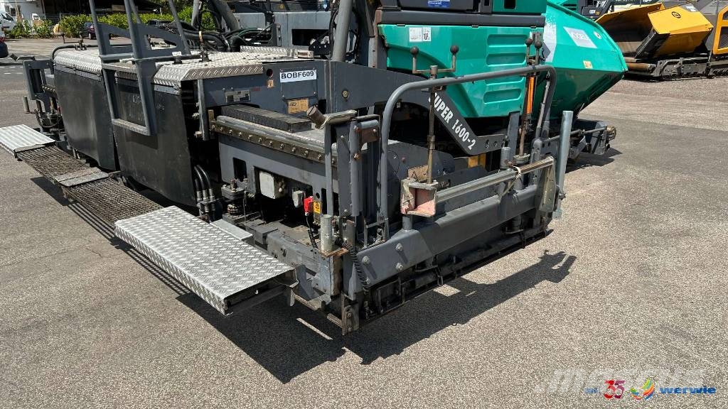 Vögele SUPER 1600-2 معدات السفلتة
