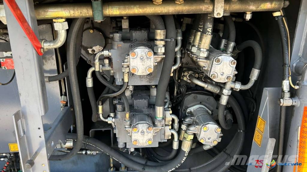 Vögele SUPER 1600-2 معدات السفلتة