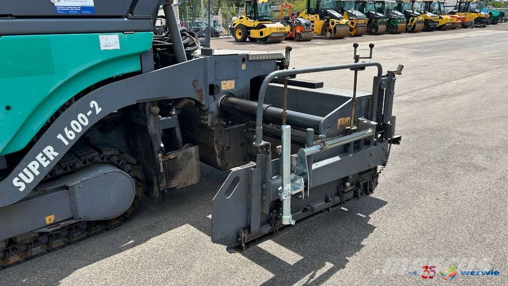 Vögele SUPER 1600-2 معدات السفلتة