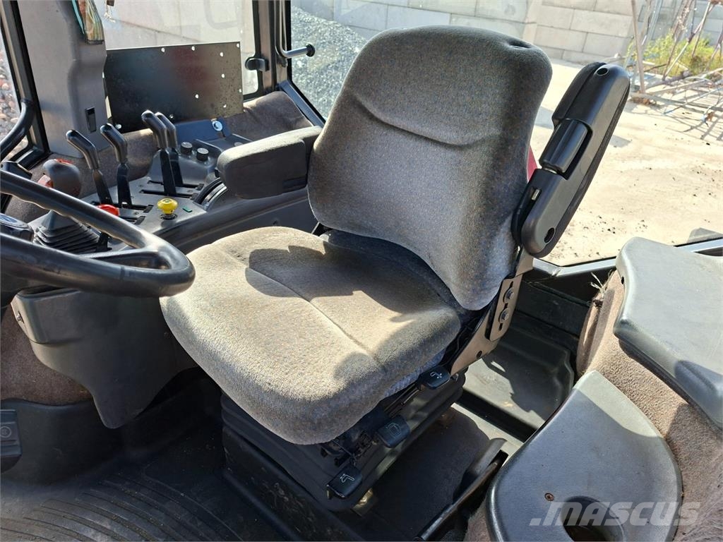 New Holland 8870 4X4 Entreprenør - Andet