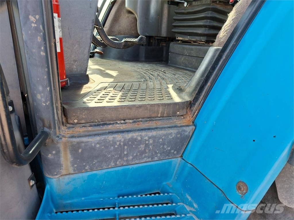 New Holland 8870 4X4 Entreprenør - Andet