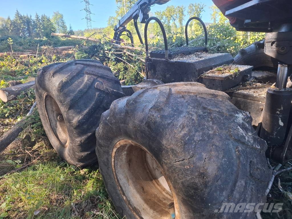 Valmet 911.3 Betakarítók