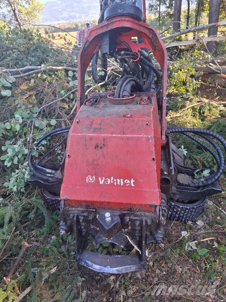 Valmet 911.3 Betakarítók