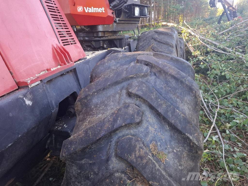 Valmet 911.3 Betakarítók