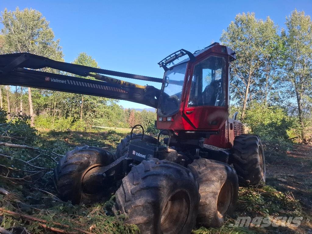 Valmet 911.3 Betakarítók