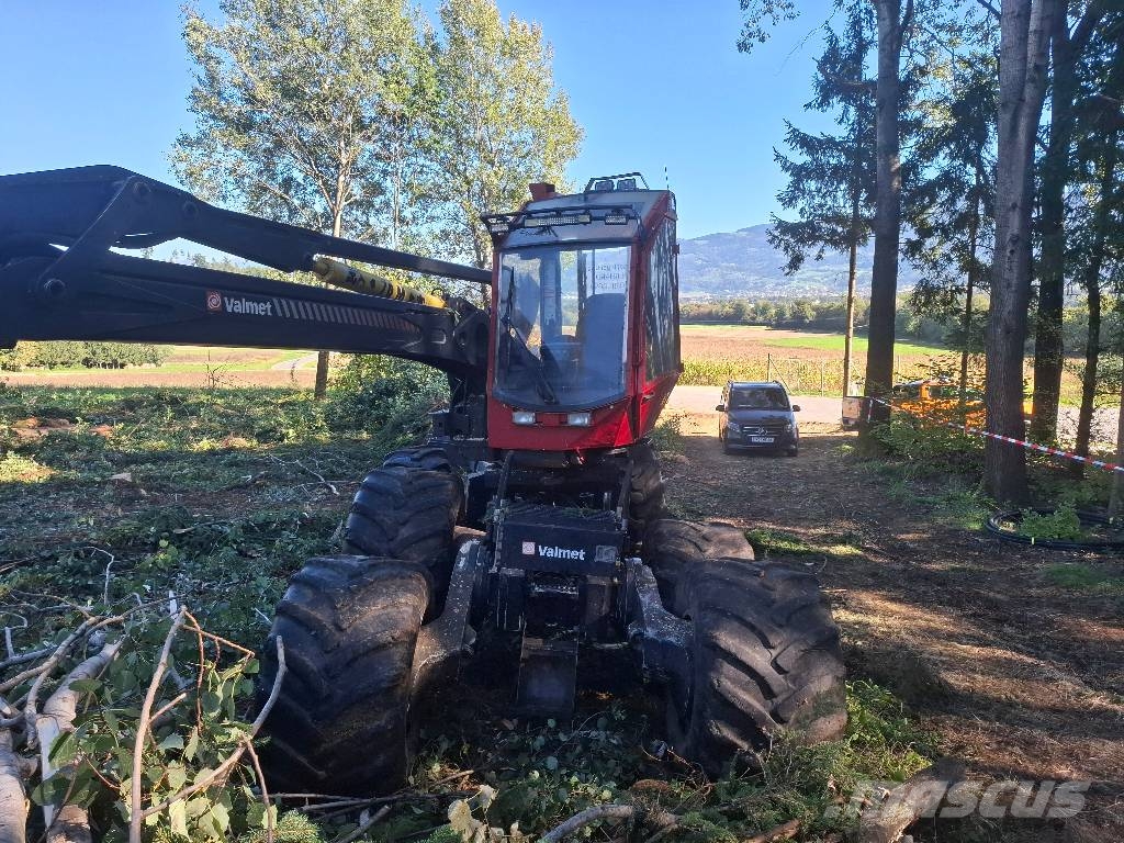 Valmet 911.3 Betakarítók
