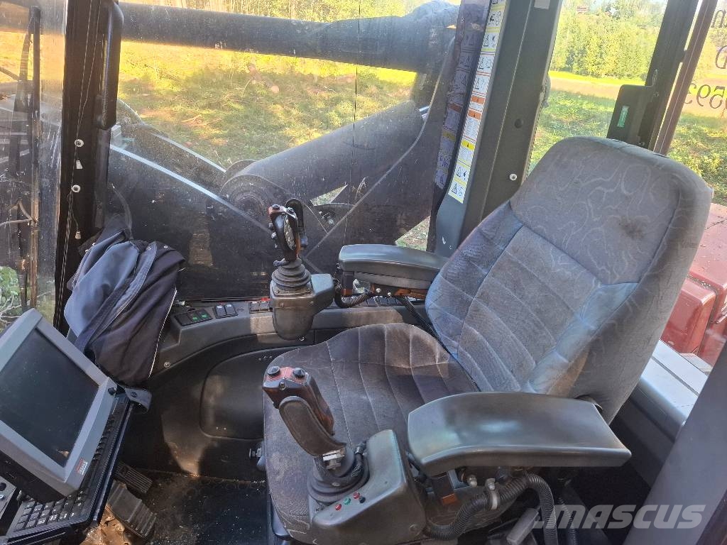 Valmet 911.3 Betakarítók