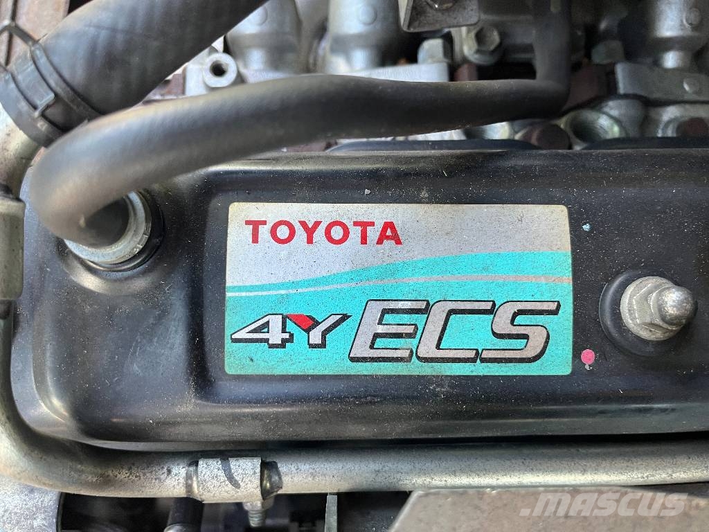Toyota 8FGF30 /02/ V-4280 IO Газовые погрузчики