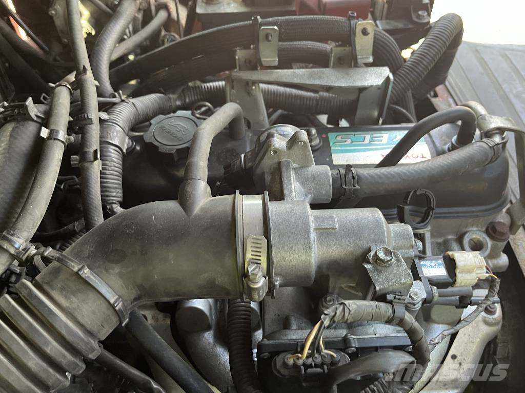 Toyota 8FGF30 /02/ V-4280 IO Газовые погрузчики
