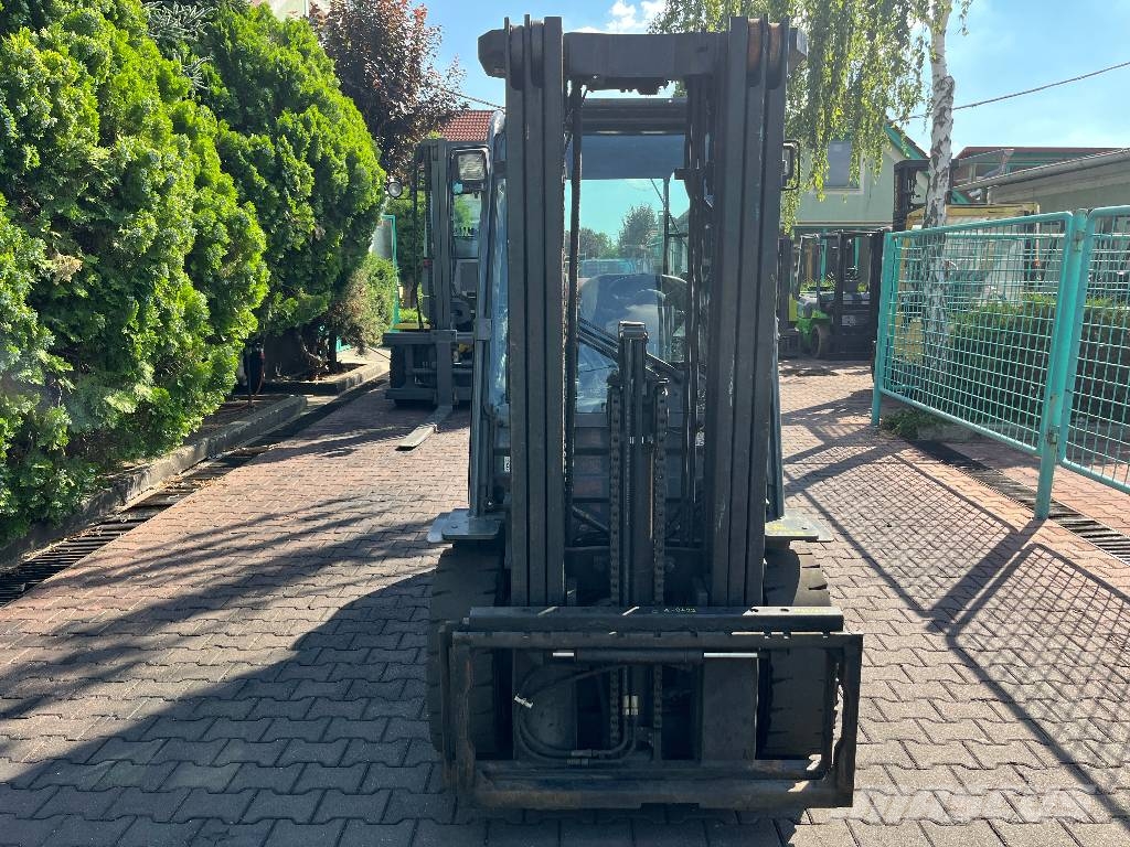 Toyota 8FGF30 /02/ V-4280 IO Газовые погрузчики