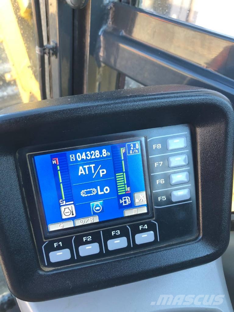 Komatsu PC 80 MR-5 حفارات وسط 7 طن - 12 طن