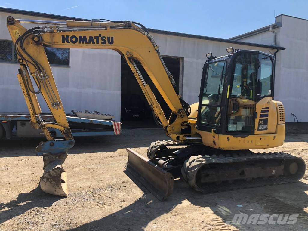Komatsu PC 80 MR-5 حفارات وسط 7 طن - 12 طن