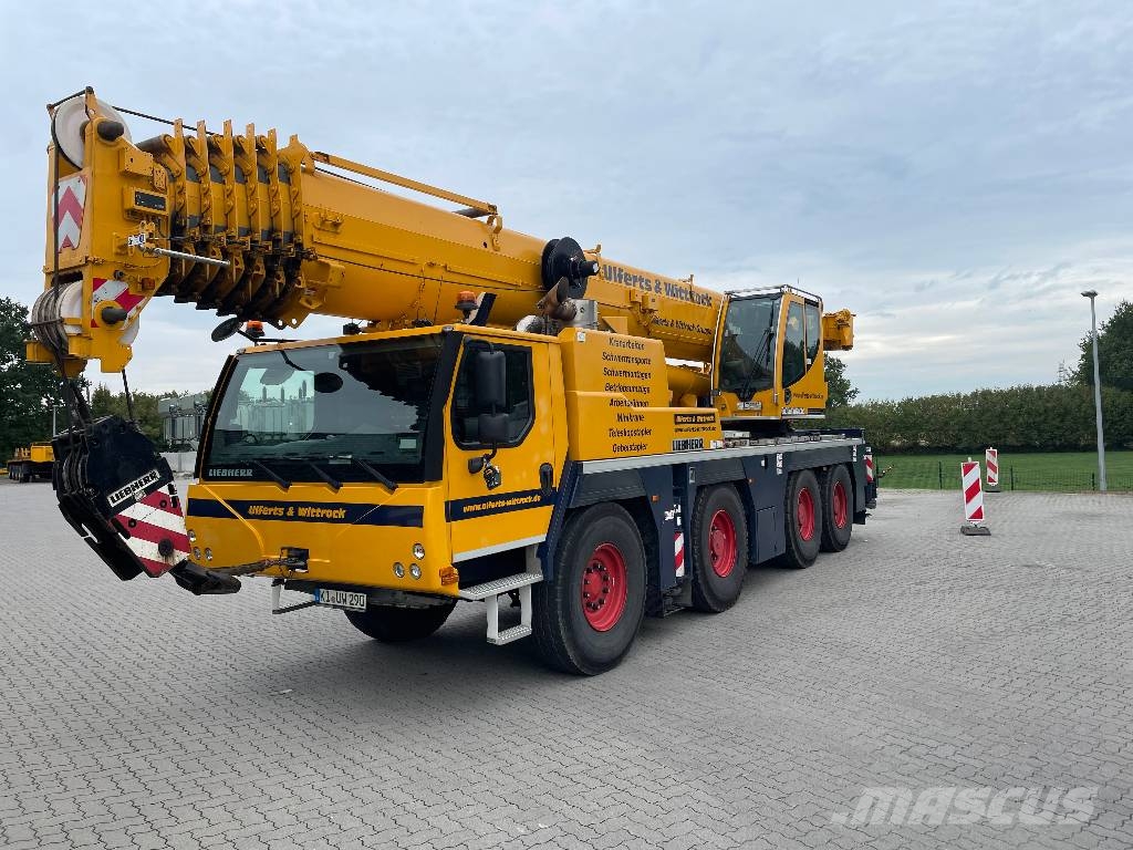 Liebherr LTM 1090-4.2 全路面起重機/吊車