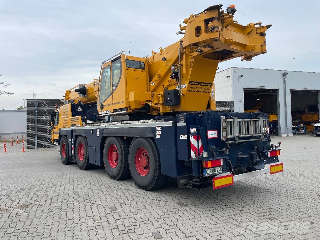 Liebherr LTM 1090-4.2 全路面起重機/吊車