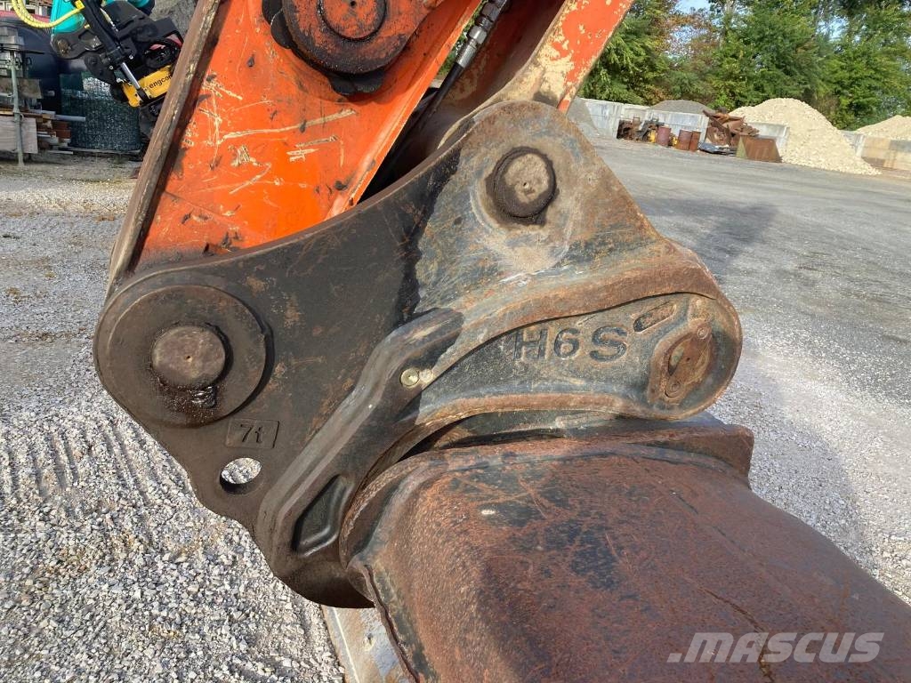 Hitachi ZX 210 LC-3 Excavatoare pe șenile
