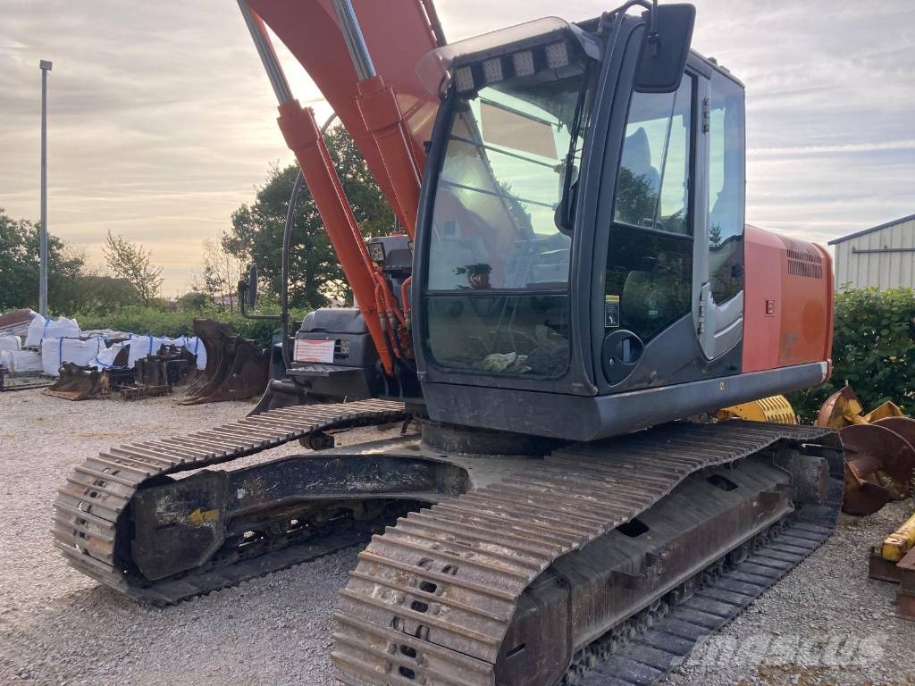 Hitachi ZX 210 LC-3 Excavatoare pe șenile