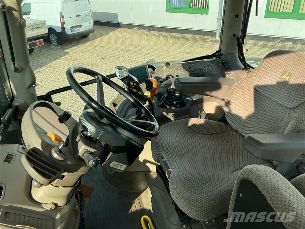 John Deere 6105R الجرارات