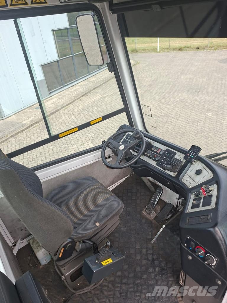 Terberg YT 222 4x2 aangedreven terminal trekker 터미널 트랙터