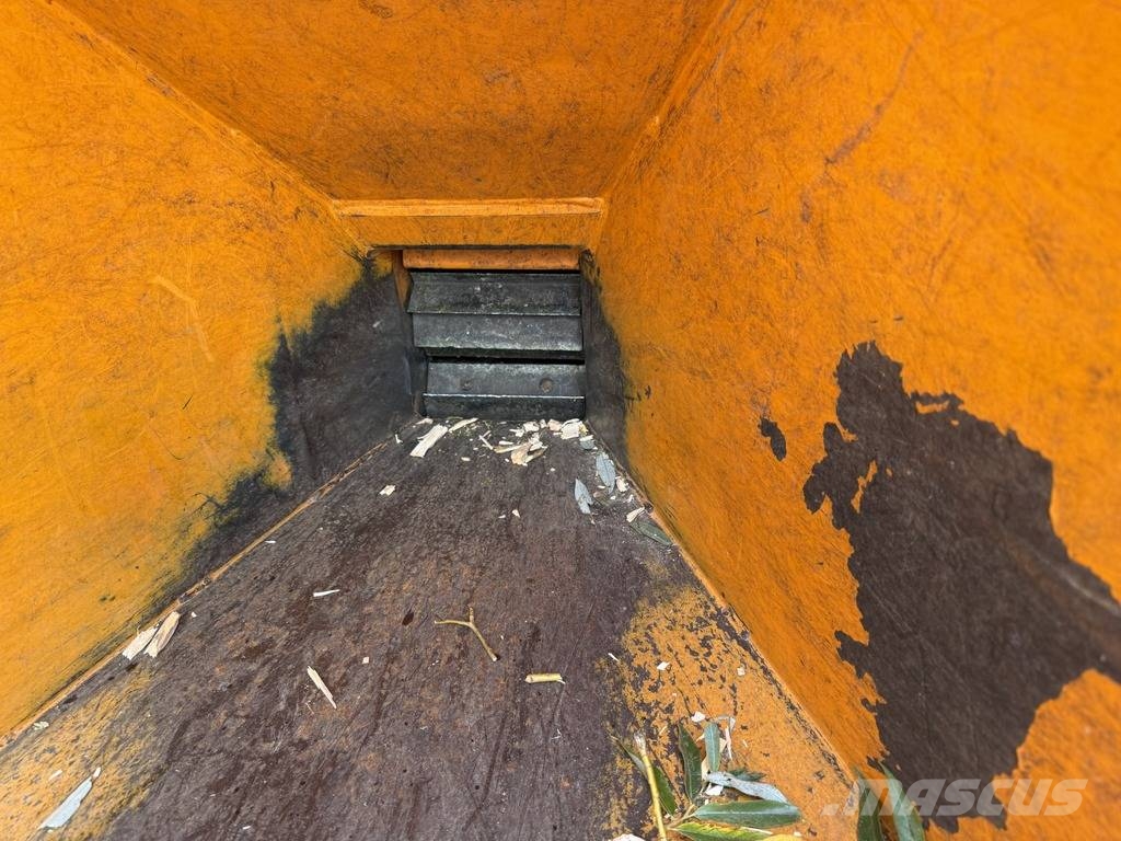 Forst ST 6 D Woodchipper Haketuskoneet