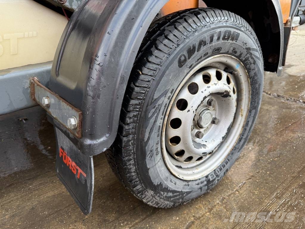 Forst ST 6 D Woodchipper Haketuskoneet