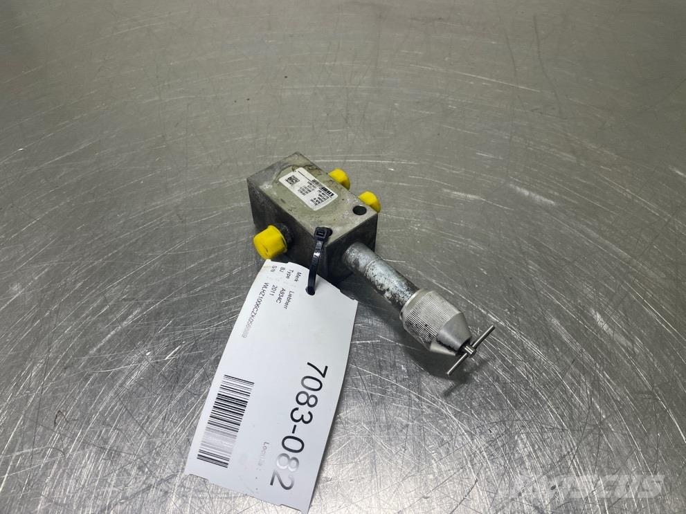 Liebherr A934C-5010573-3/2 Valve-Wegeventil-Ventiel Hidravlika