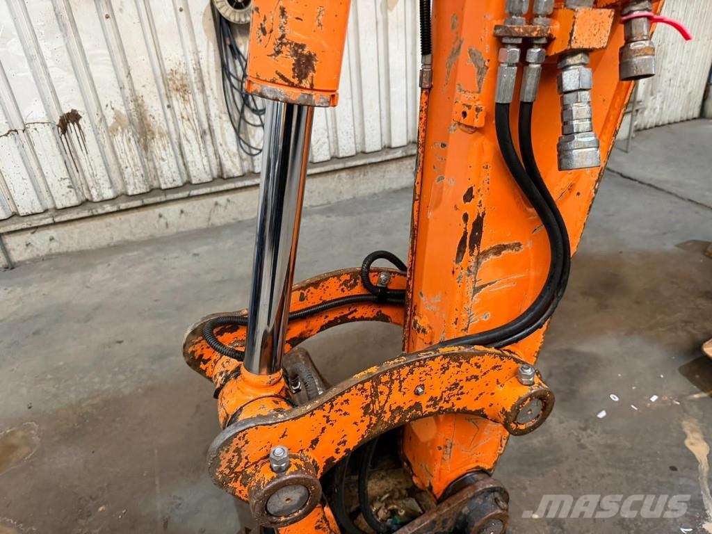 Doosan DX 62 R-3 6.2T - *FULL HYDR - *CENTRAL GREASING* - Minigraafmachines < 7t