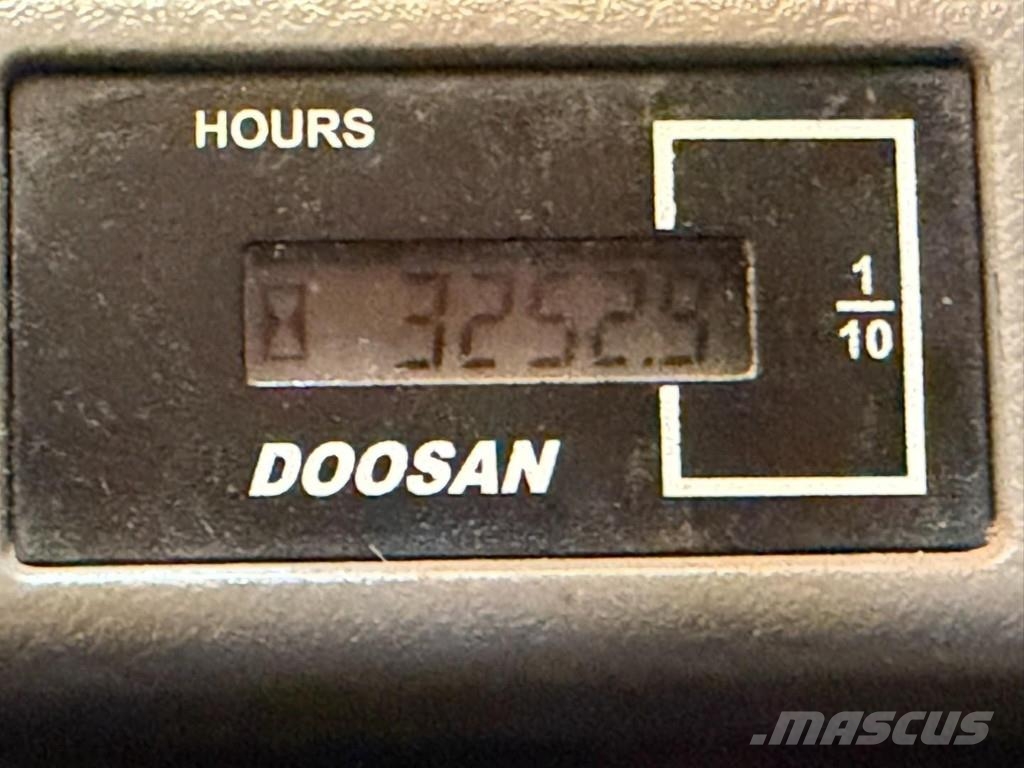 Doosan DX 62 R-3 6.2T - *FULL HYDR - *CENTRAL GREASING* - Minigraafmachines < 7t